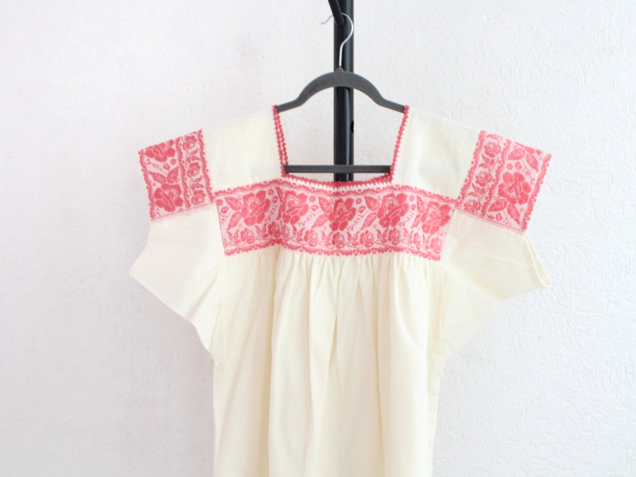 Blusa Tradicional Bordada Rosas Rosa XL-2XL
