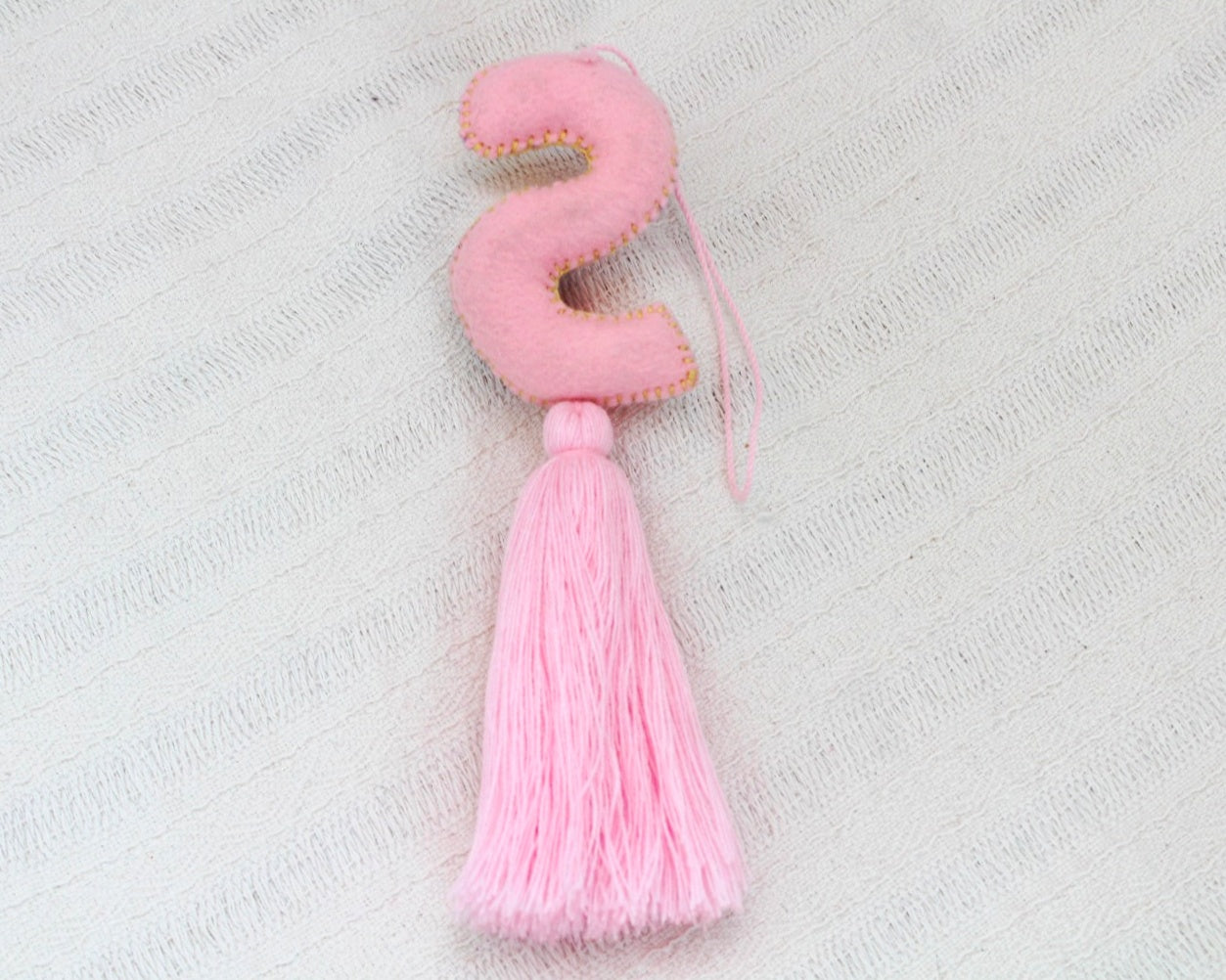 Letra bordada "S" Rosa