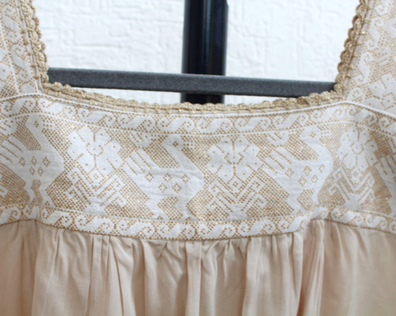 Blusa Bordada Tania Beige Patitos Pepenado