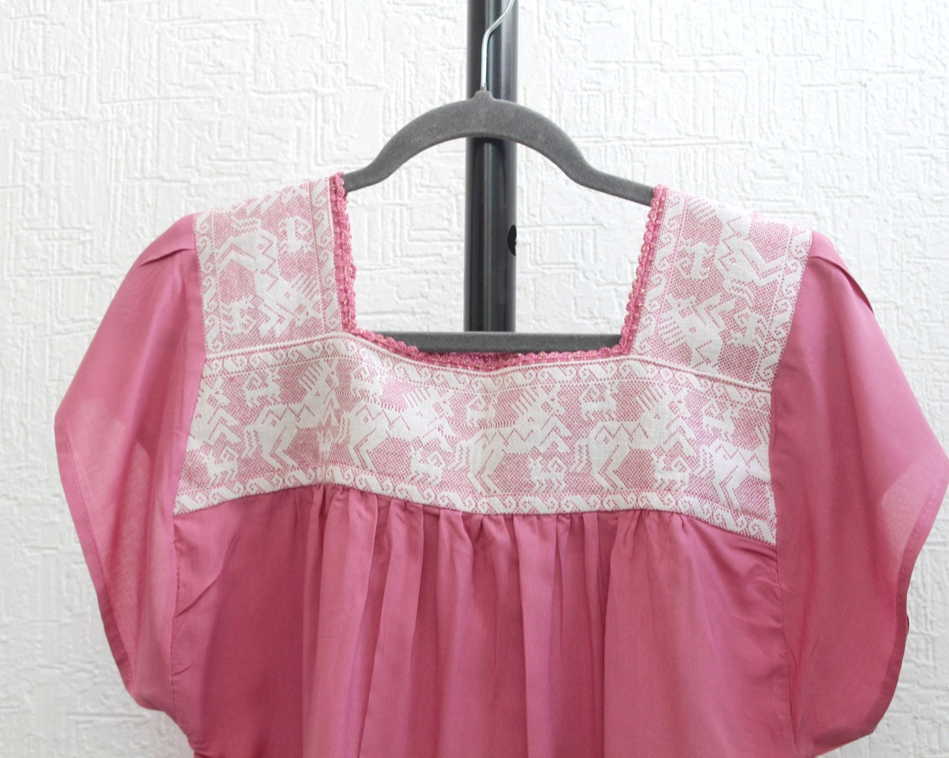 Blusa Bordada Tania Rosa Venados Pepenado