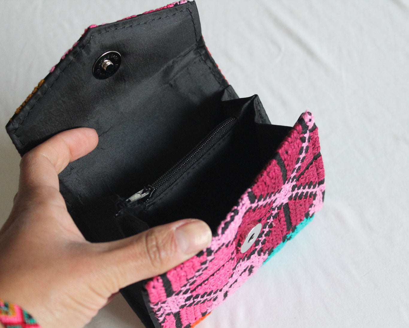 Cartera Punto de Cruz Rojo Y Rosa