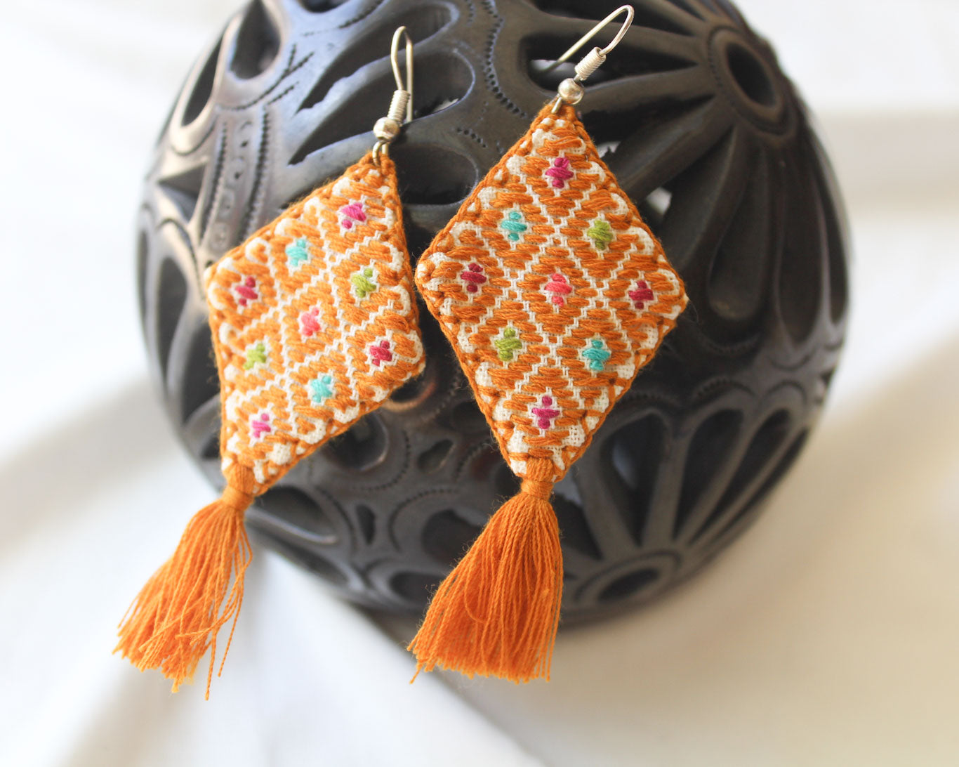 Aretes Cosmos Dorado