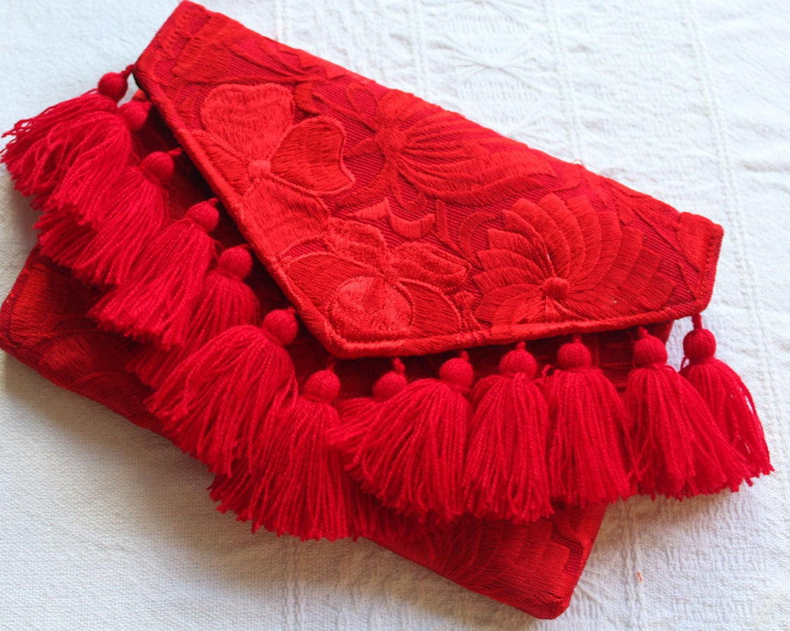 Clutch Bordado Rojo
