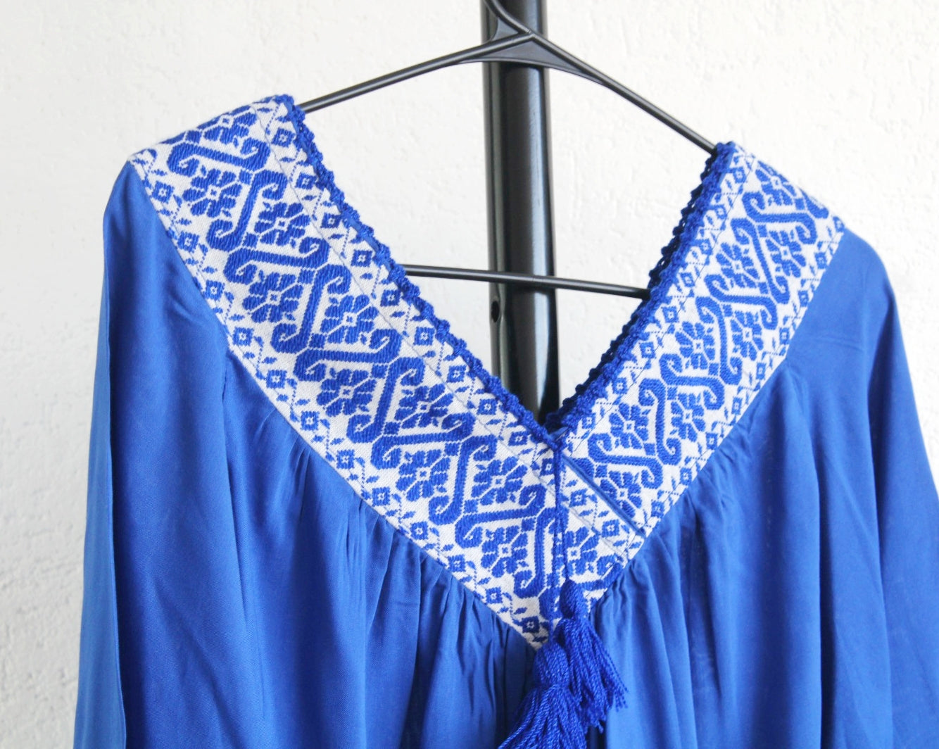 Blusa Cuello V Azul Rey Flores