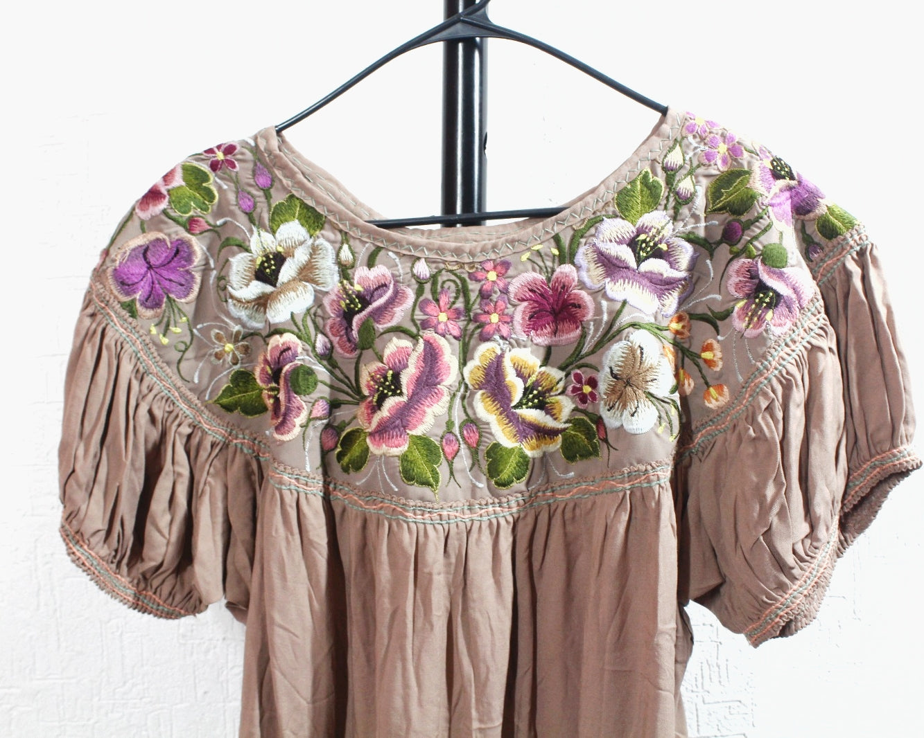 Blusa Abigail Flores Cafe Claro XXL