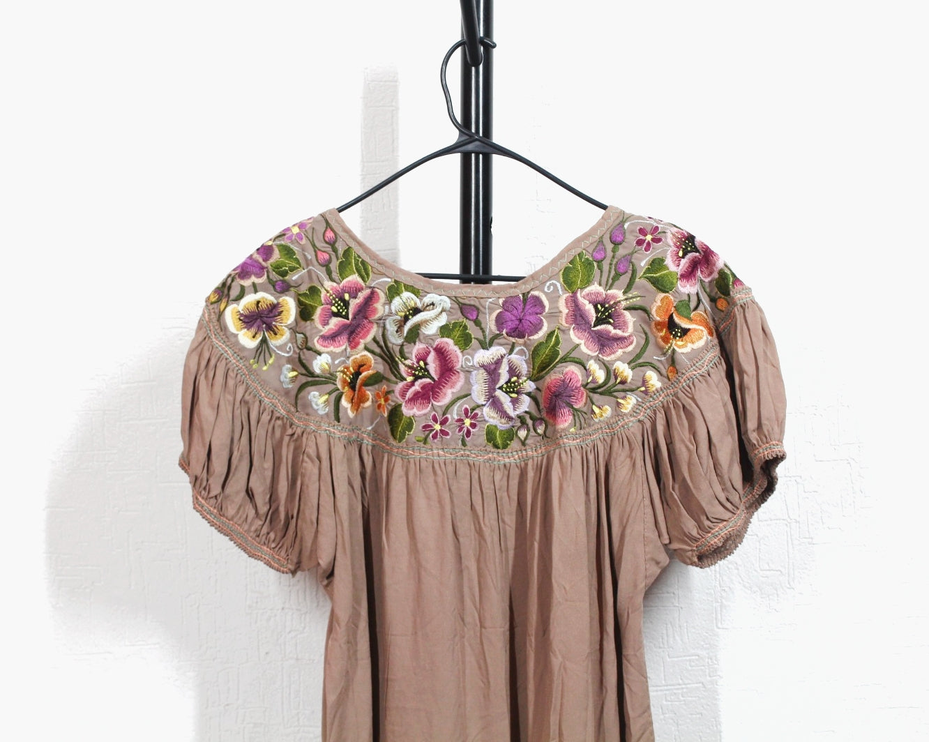 Blusa Abigail Flores Cafe Claro XXL