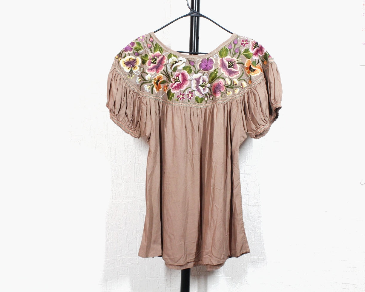 Blusa Abigail Flores Cafe Claro XXL