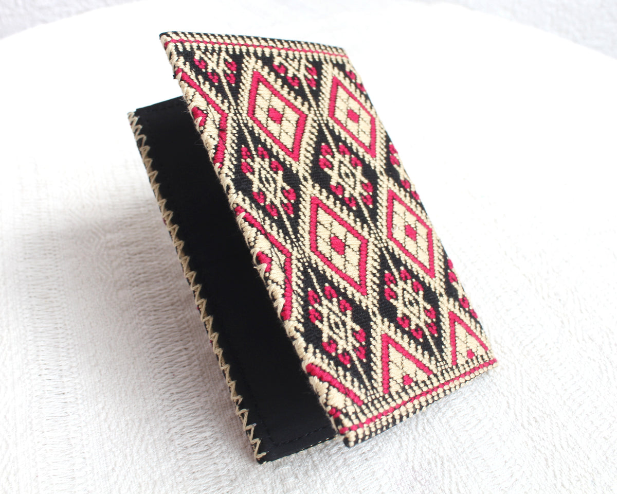 Porta Pasaporte Grecas Beige Rosa