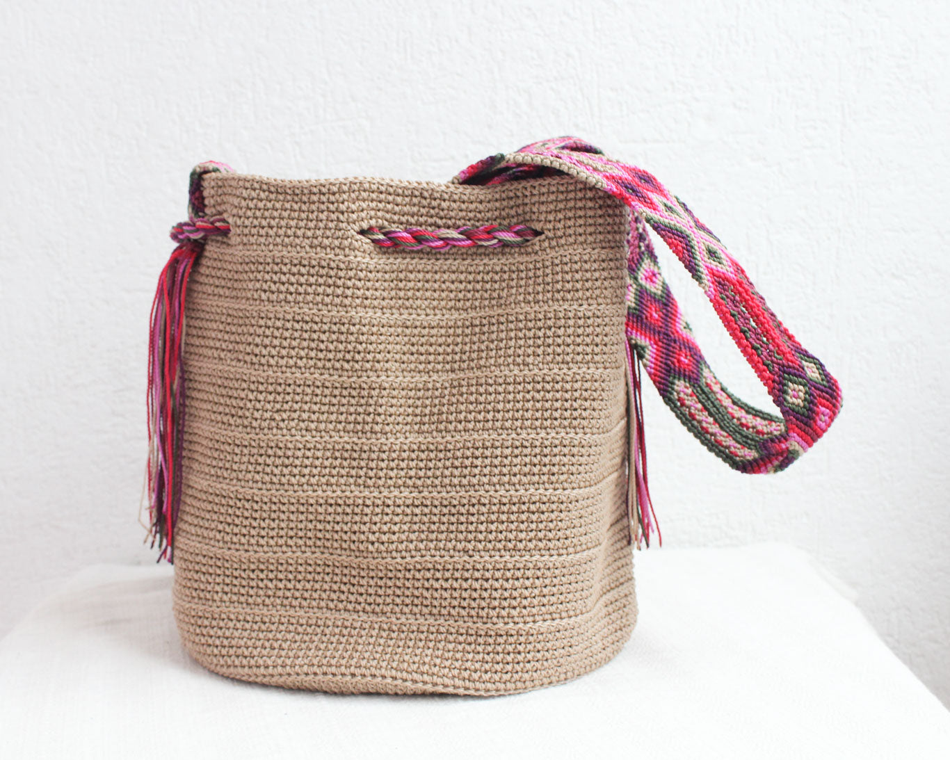 Bolso Morral Beige Rosa Rojo Vino