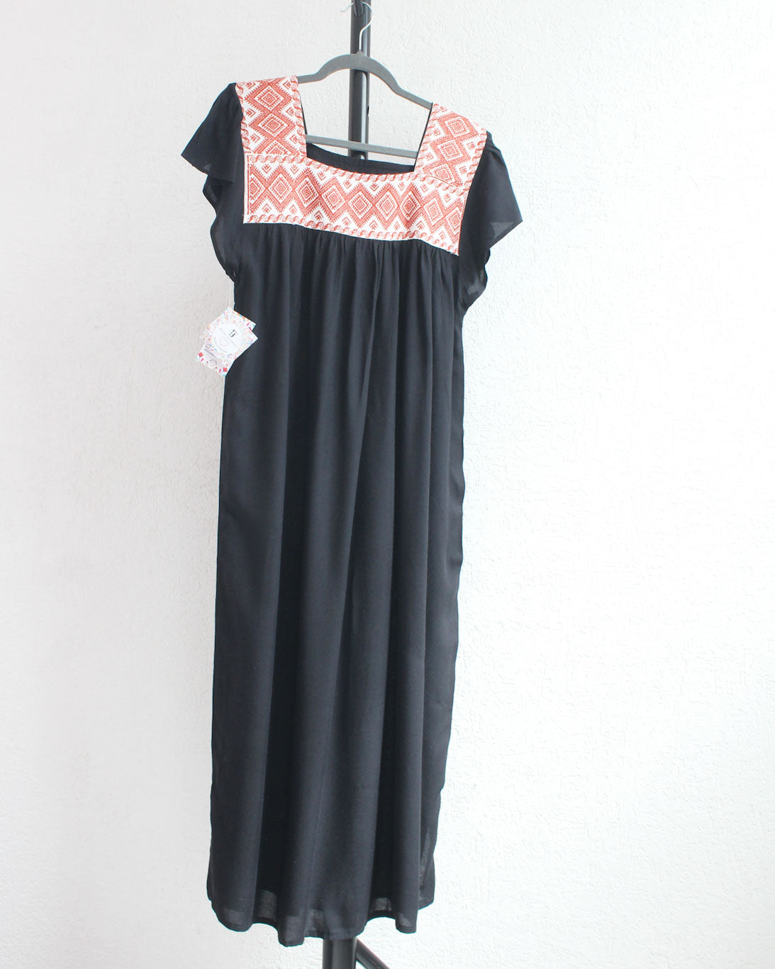 Vestido Bordado Rombos Negro