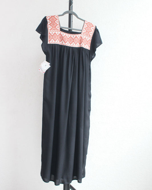 Vestido Bordado Rombos Negro