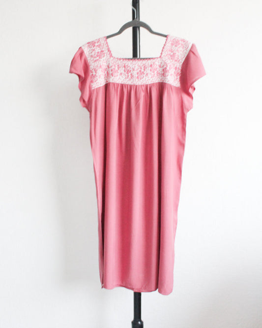 Vestido Bordado Rositas Rosa