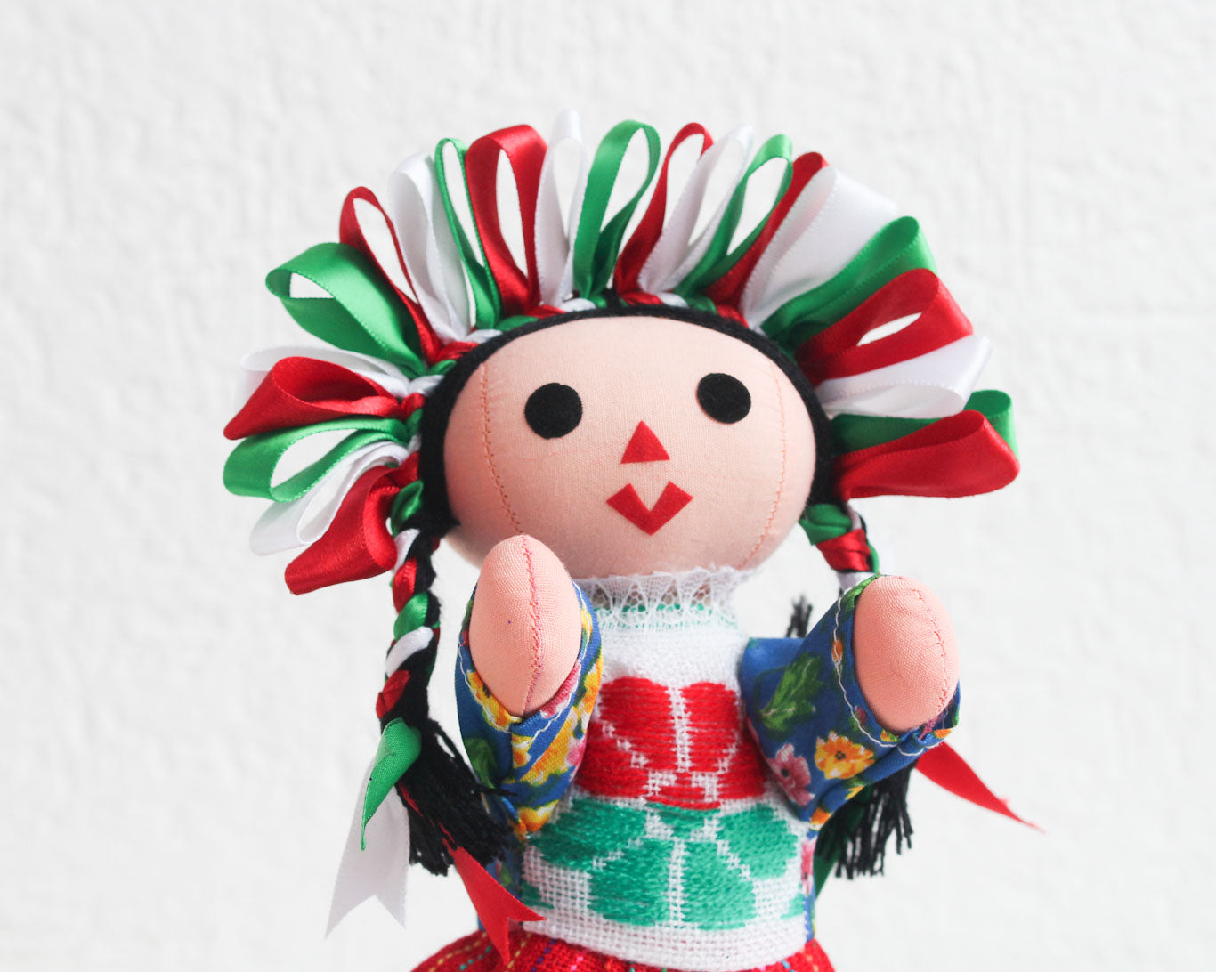 Muñeca Lelé Grande Rojo Verde Blanco