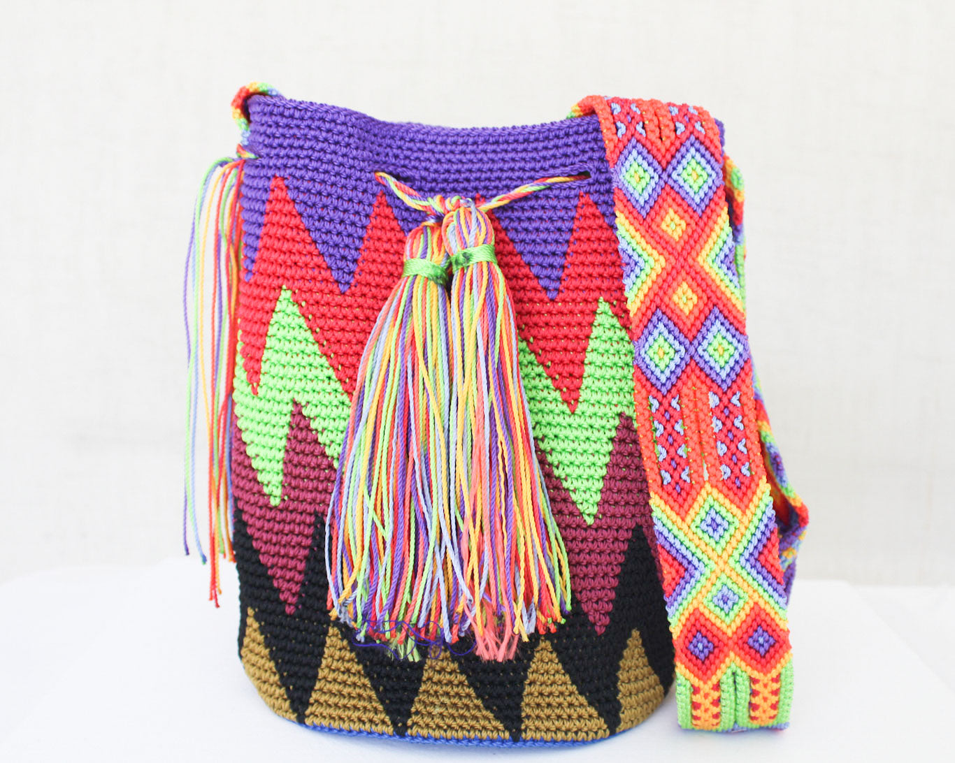 Bolso Morral Morado Zig Zag