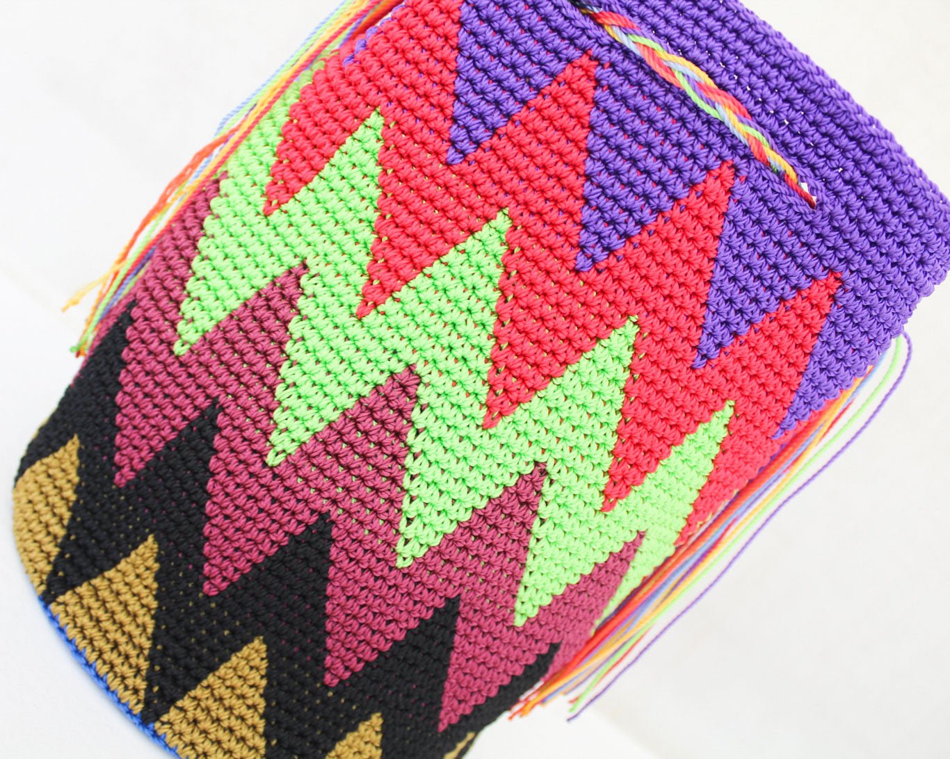 Bolso Morral Morado Zig Zag