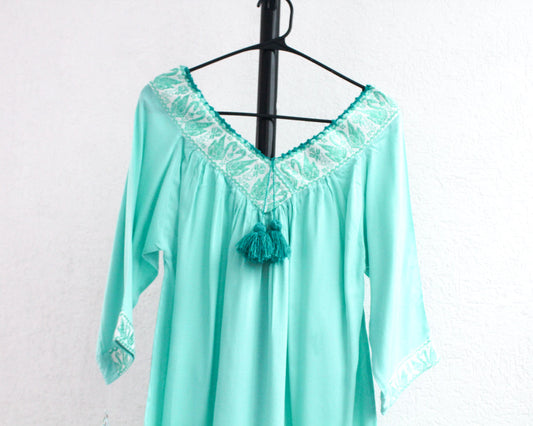 Blusa Cuello V Cisnes Turquesa