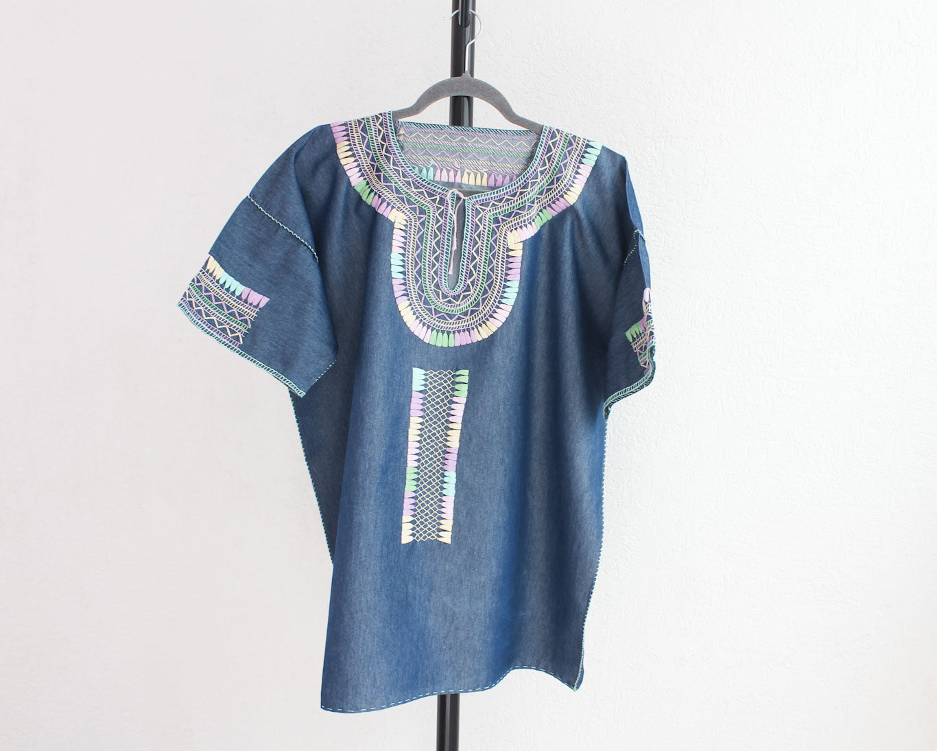 Blusa Flores Bordadas XL Imelda Mezclilla Rosa Azul