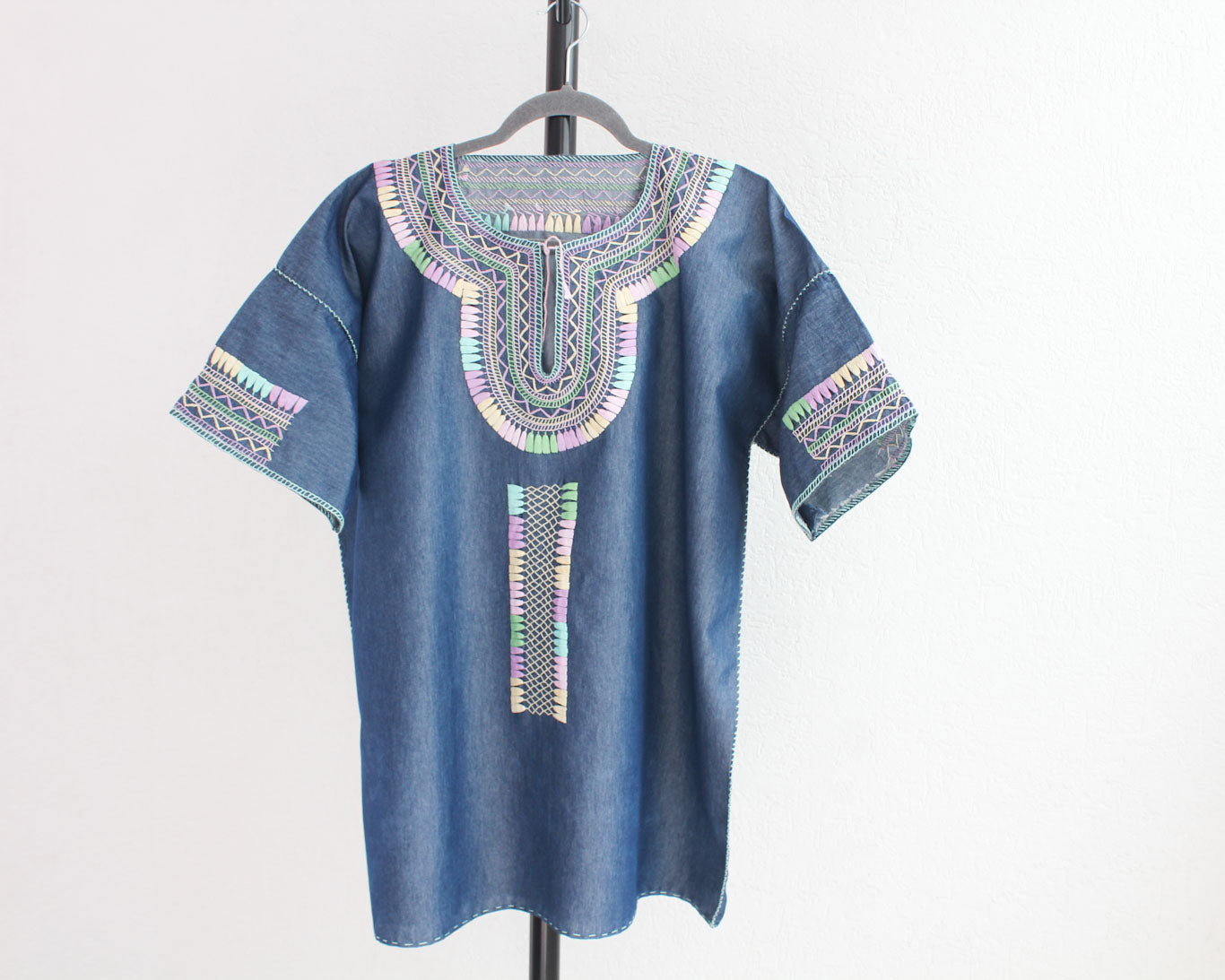 Blusa Flores Bordadas XL Imelda Mezclilla Rosa Azul