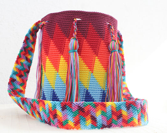 Bolso Morral Rombos Vino Amarillo Azul