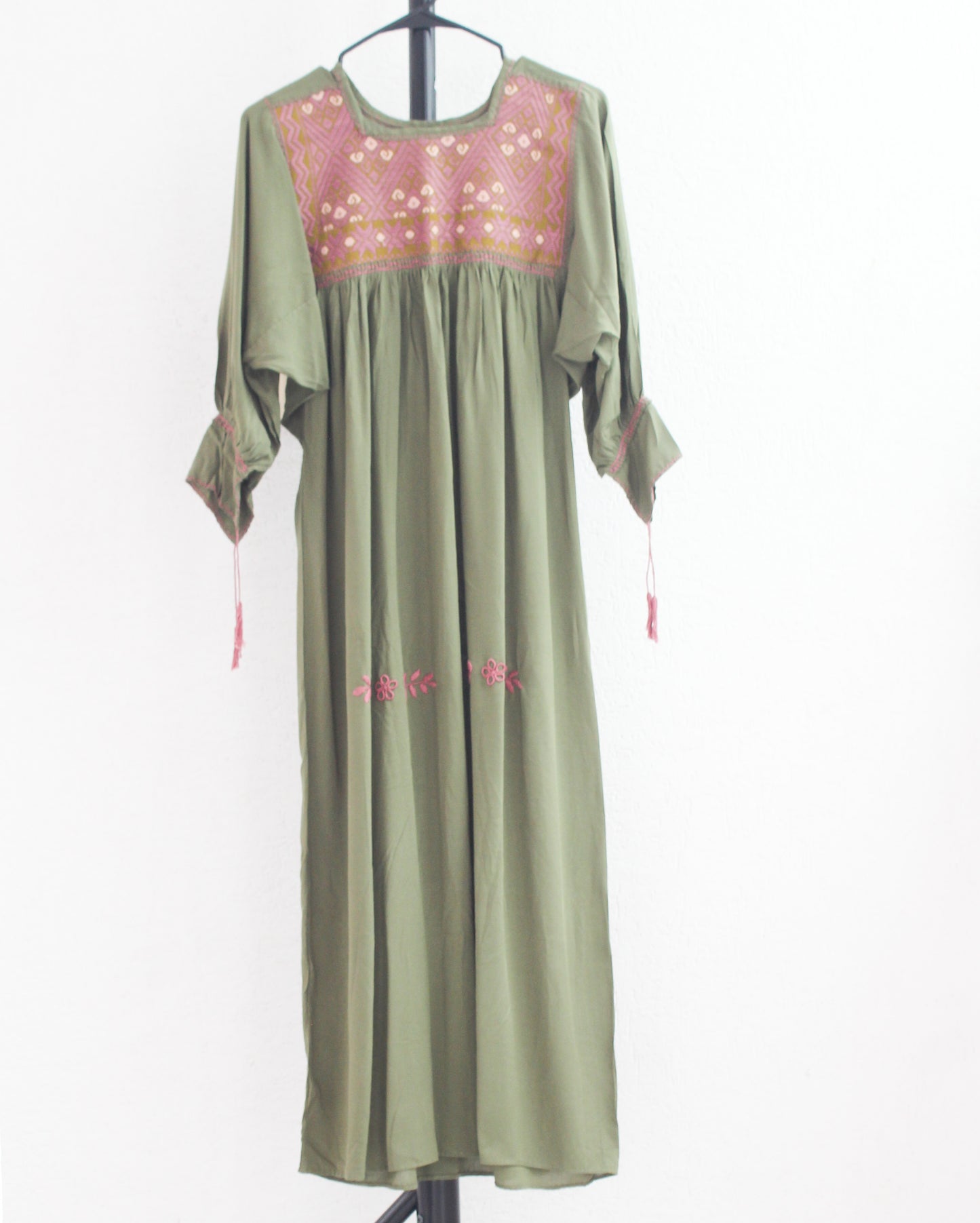 Vestido Elena Verde Olivo Manga 3/4  CH - M -L