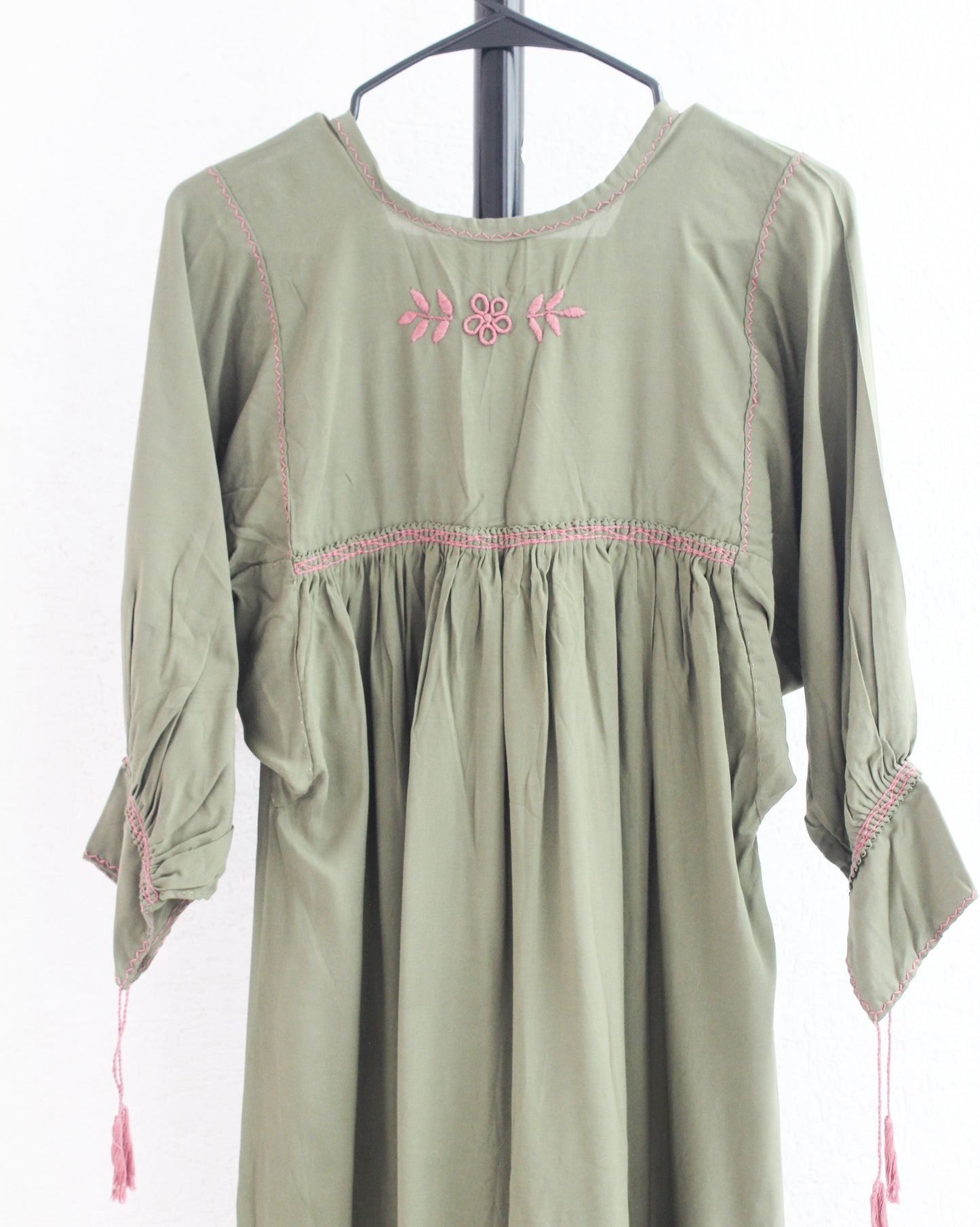 Vestido Elena Verde Olivo Manga 3/4  CH - M -L