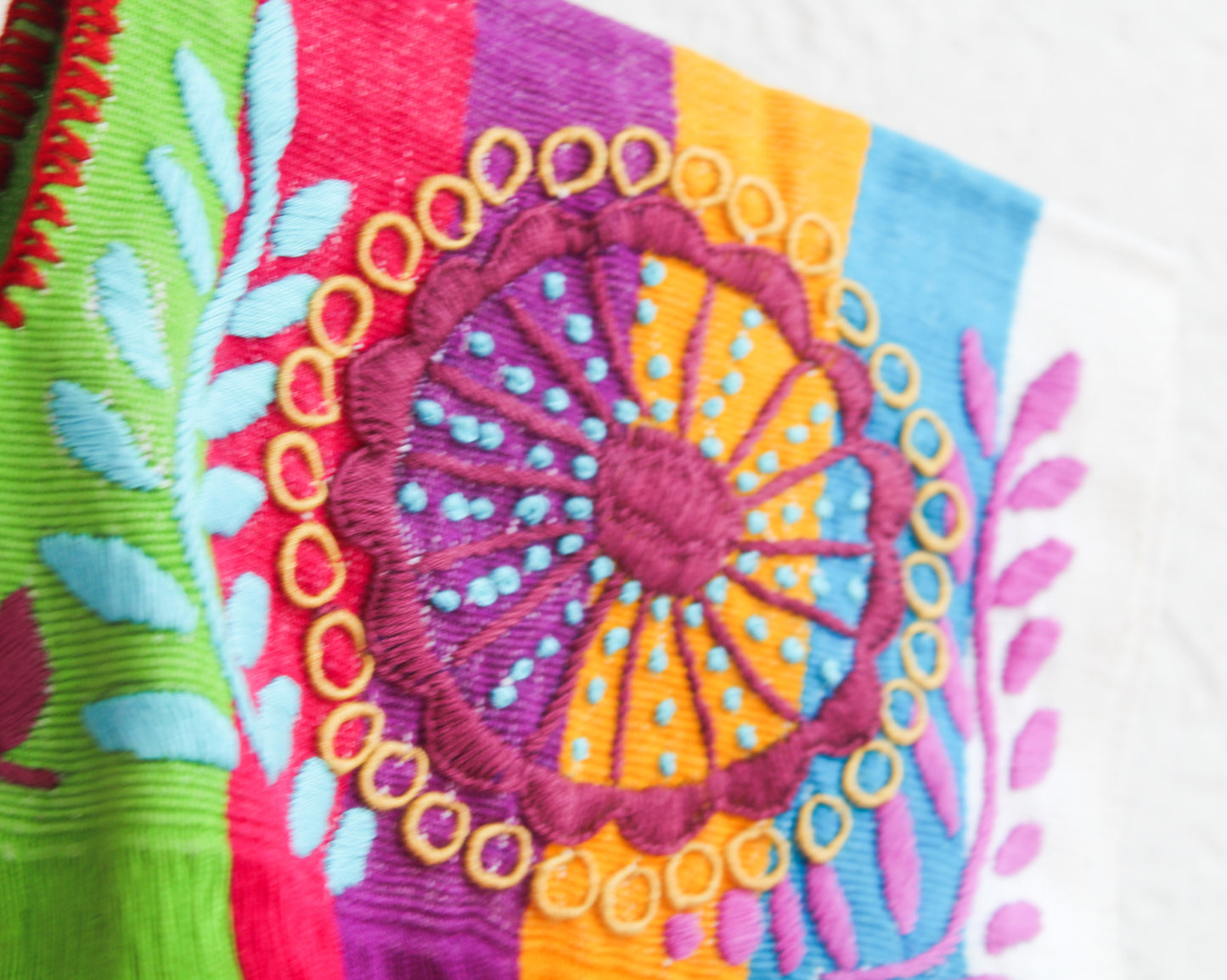 Crop Top Flores Rococo Lineas Colores