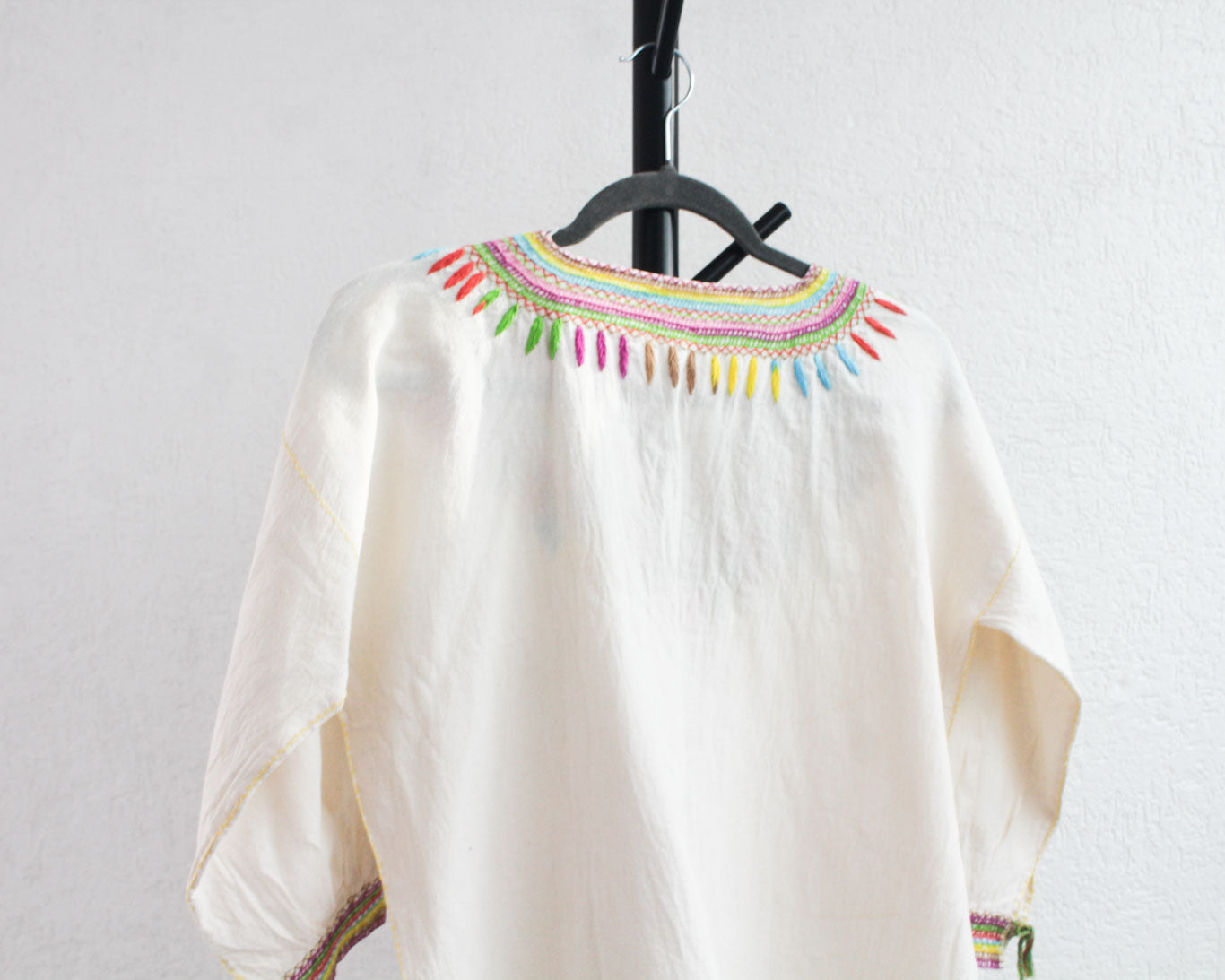 Blusa Flores Bordadas M Imelda Manta Colores Pastel