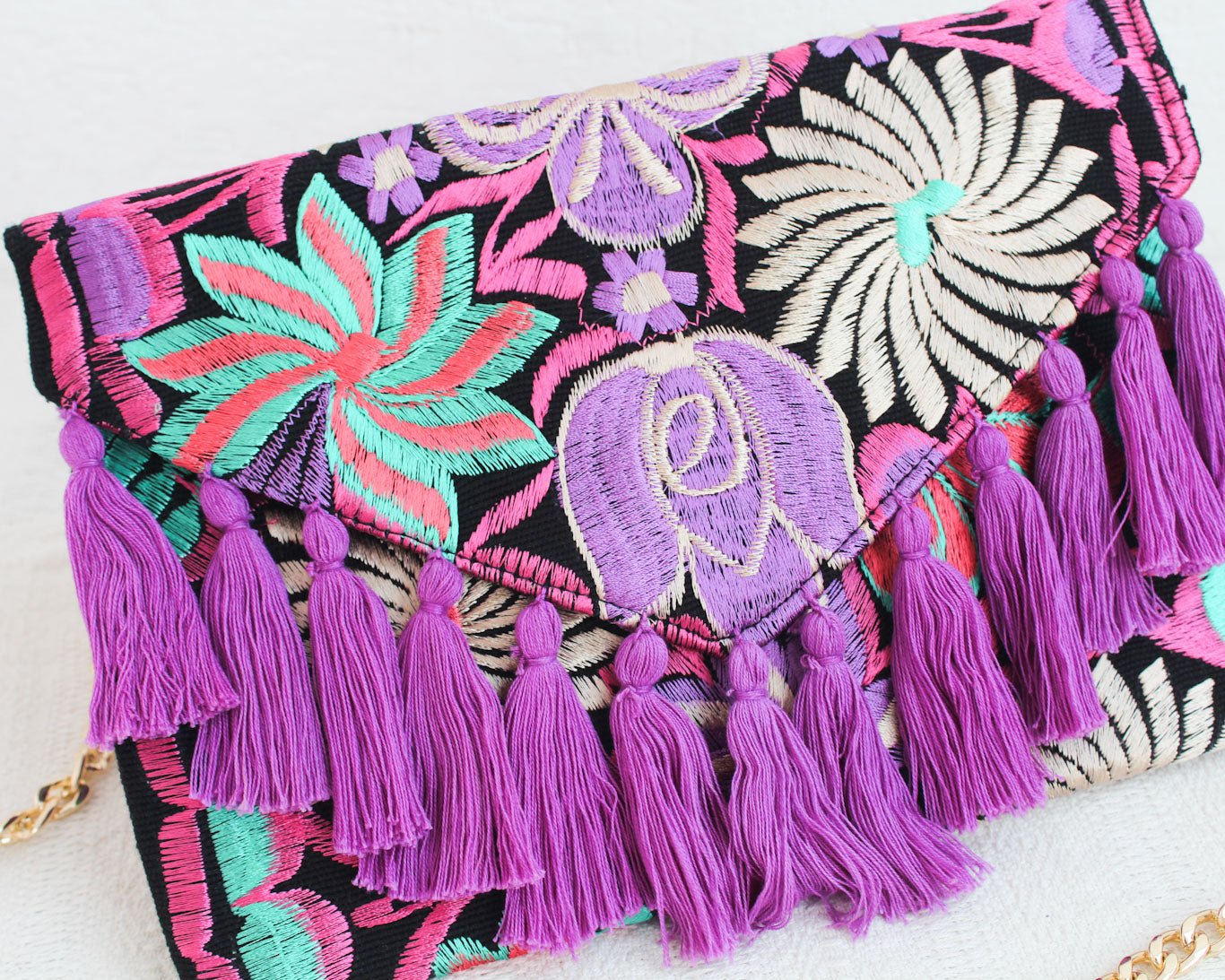 Clutch Bordado Negro Lila Turquesa Rosa