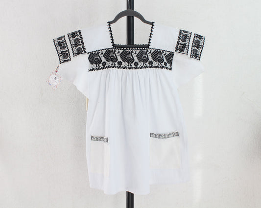 Blusa Tradicional Bordada Guajolotes Negro CH M