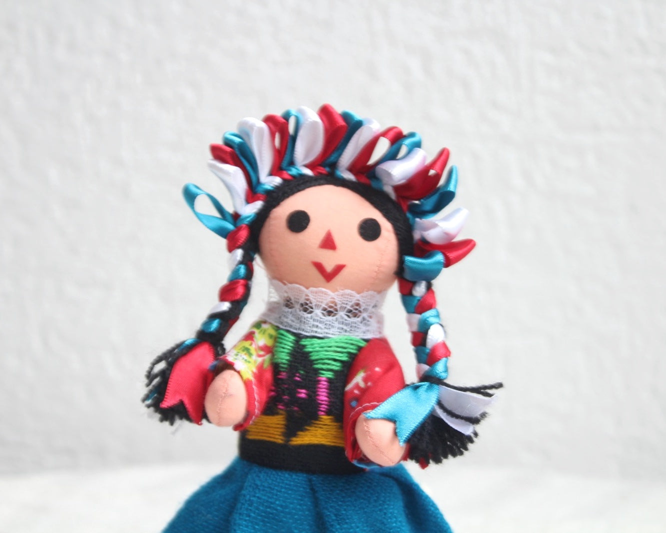 Muñeca Lelé Mediana Azul Blanco Rojo