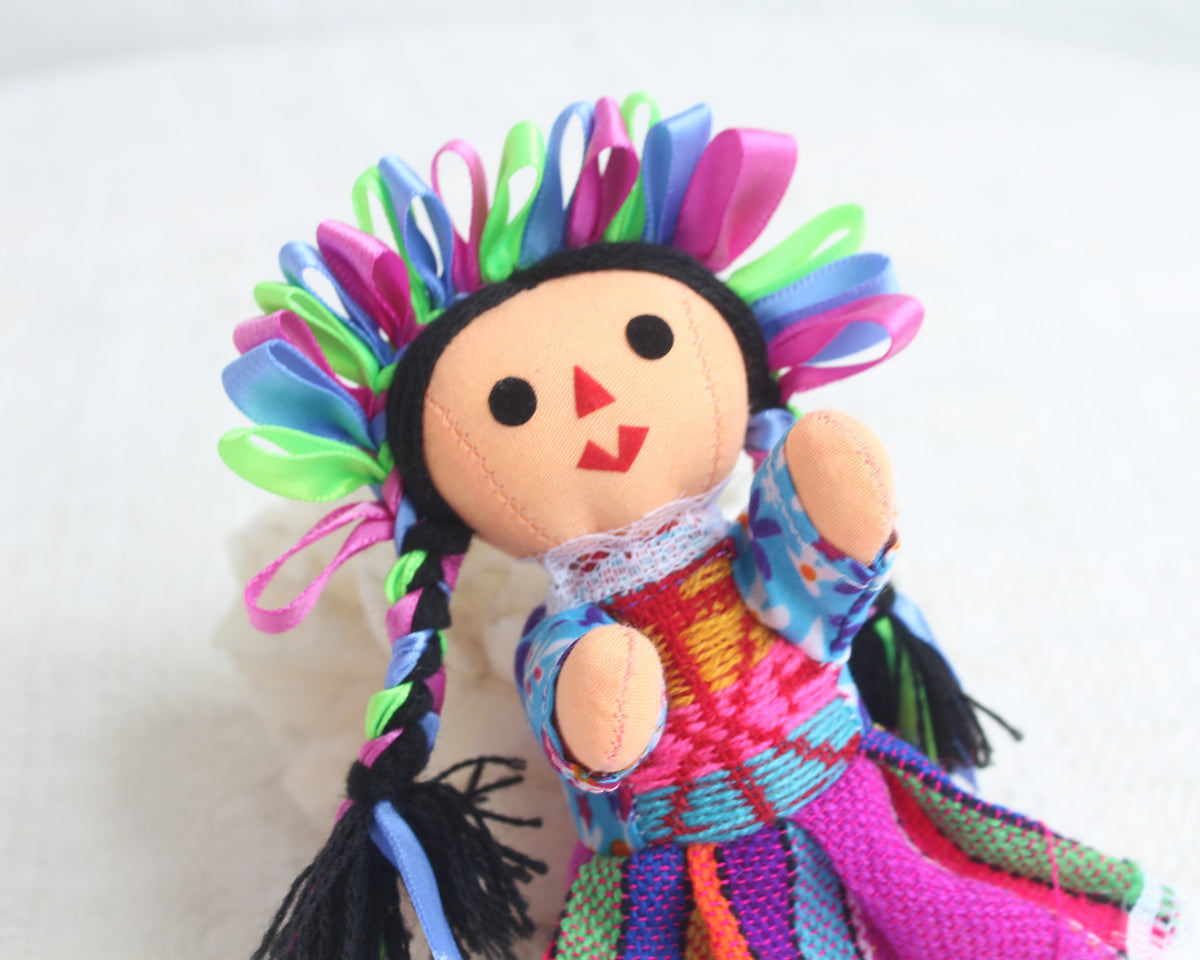 Muñeca Lelé Pequeña Azul Rosa Verde Claro