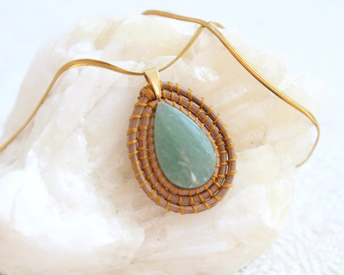 Aretes y Colllar Ocoxal Jade