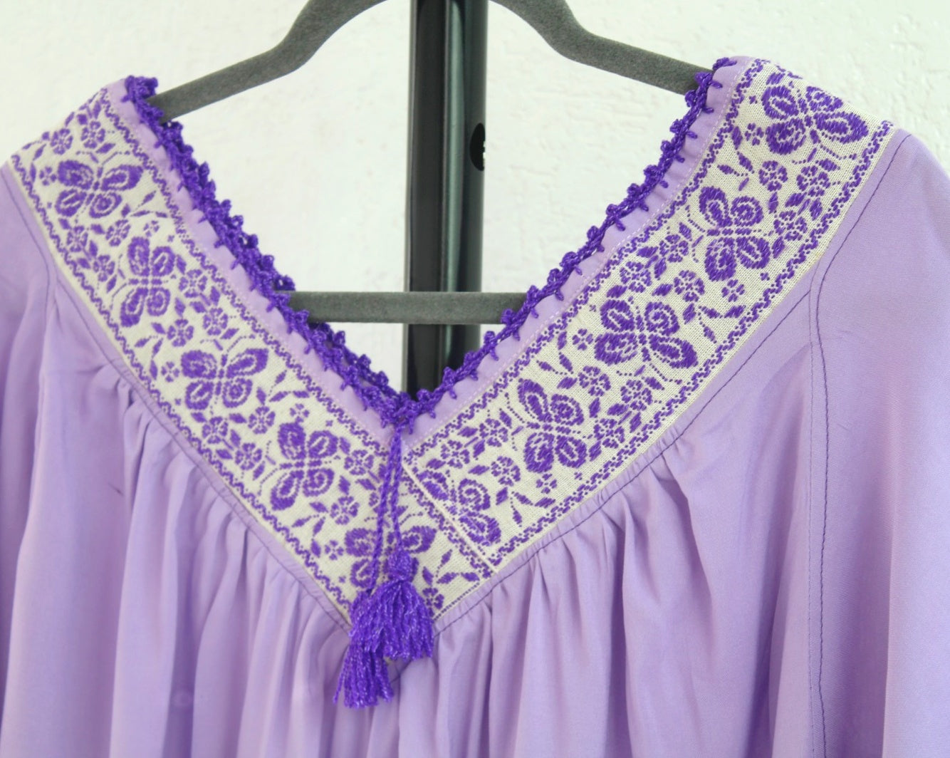 Blusa Cuello V Lila Mariposas