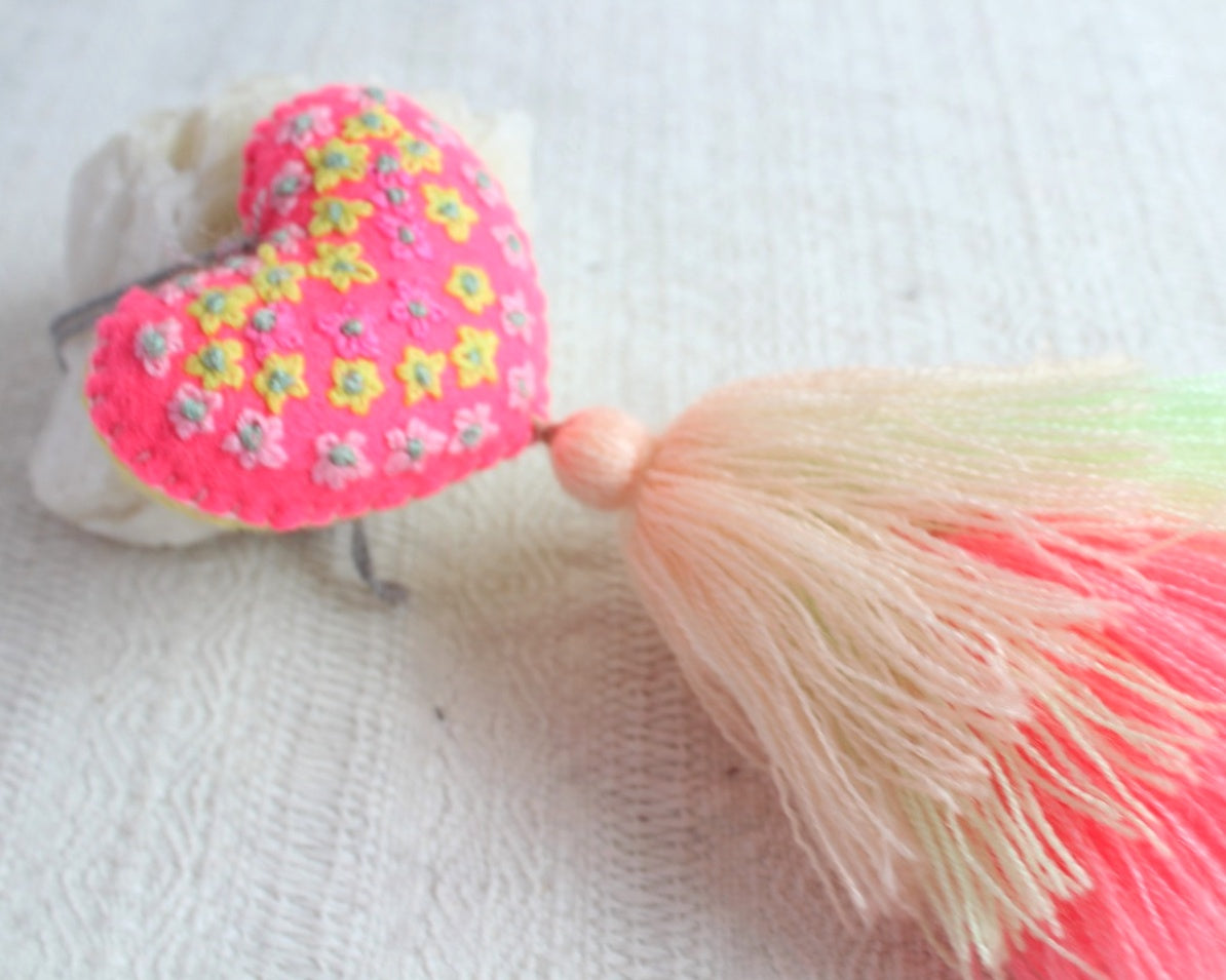 Corazón Florecitas Rosa Verde Coral