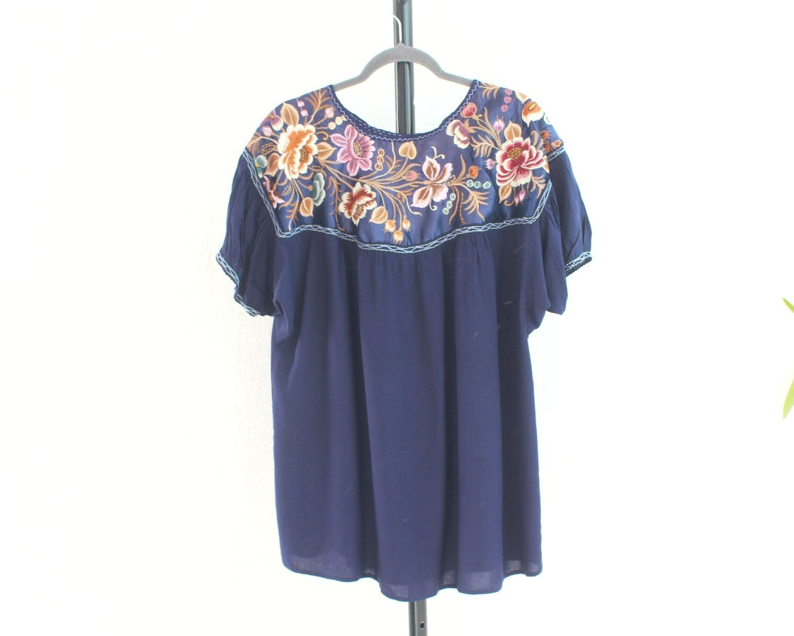 Blusa Abigail Flores Azul Marino Beige Rosa  2XL - 3XL