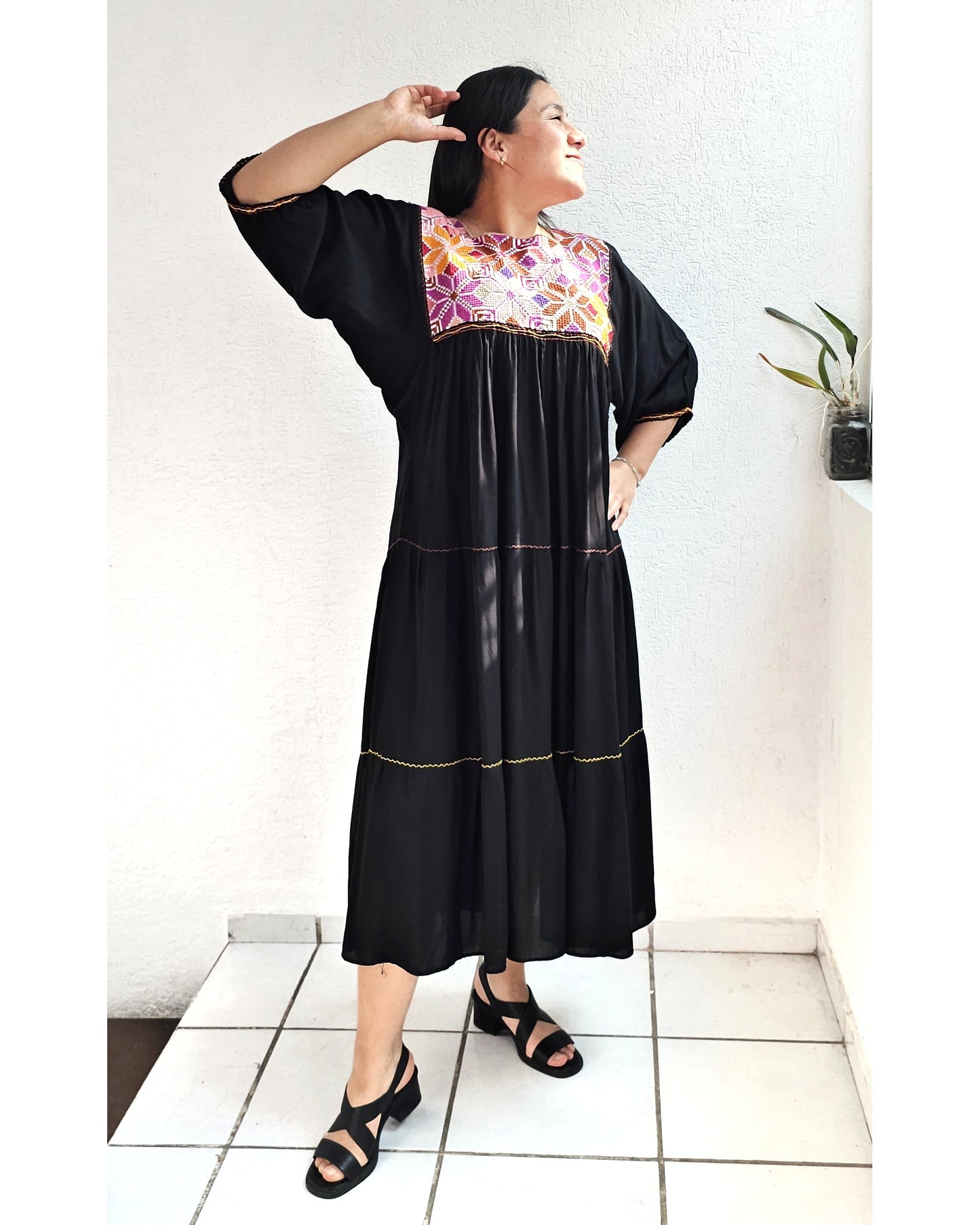 Vestido Maria Flores Negro Rosa  L / XL