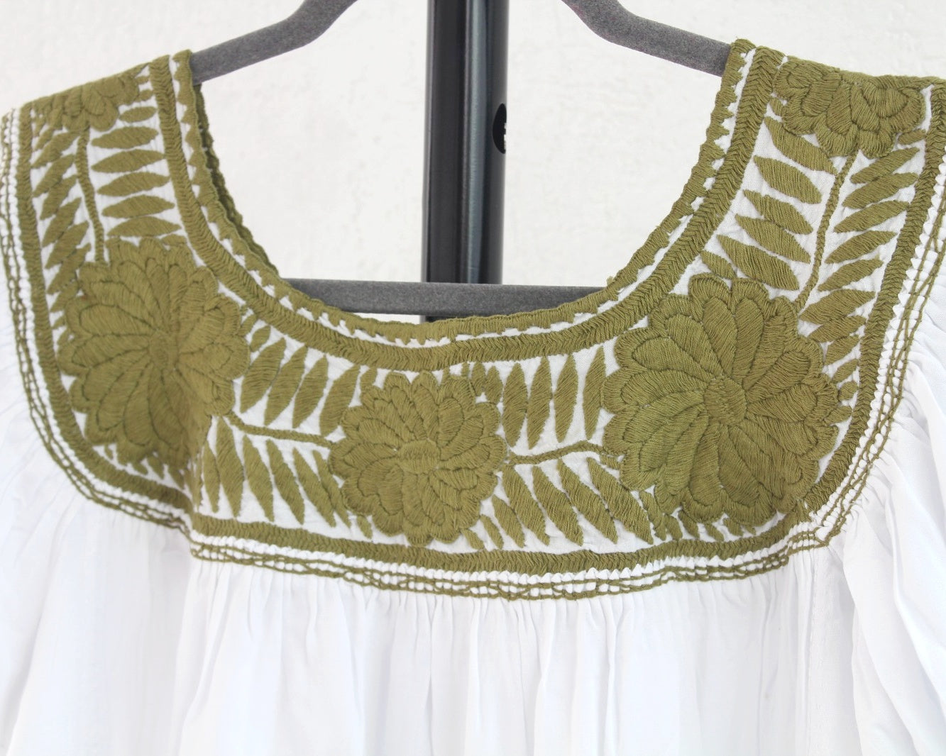 Blusa Aguacatenango Blanco Verde Olivo