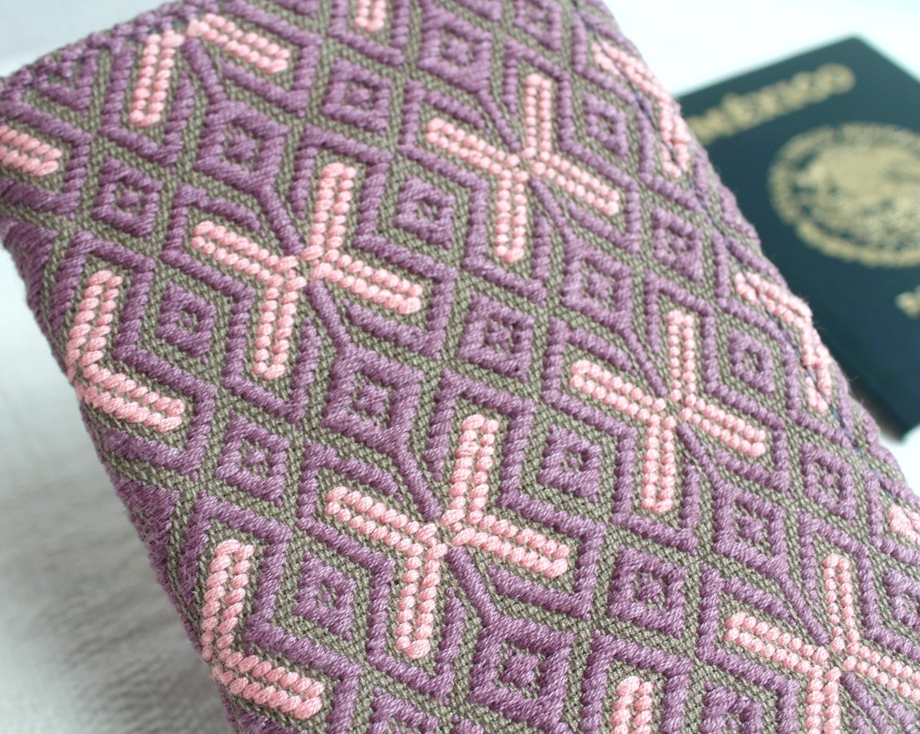 Porta Pasaporte Mariposas Rosa Lila