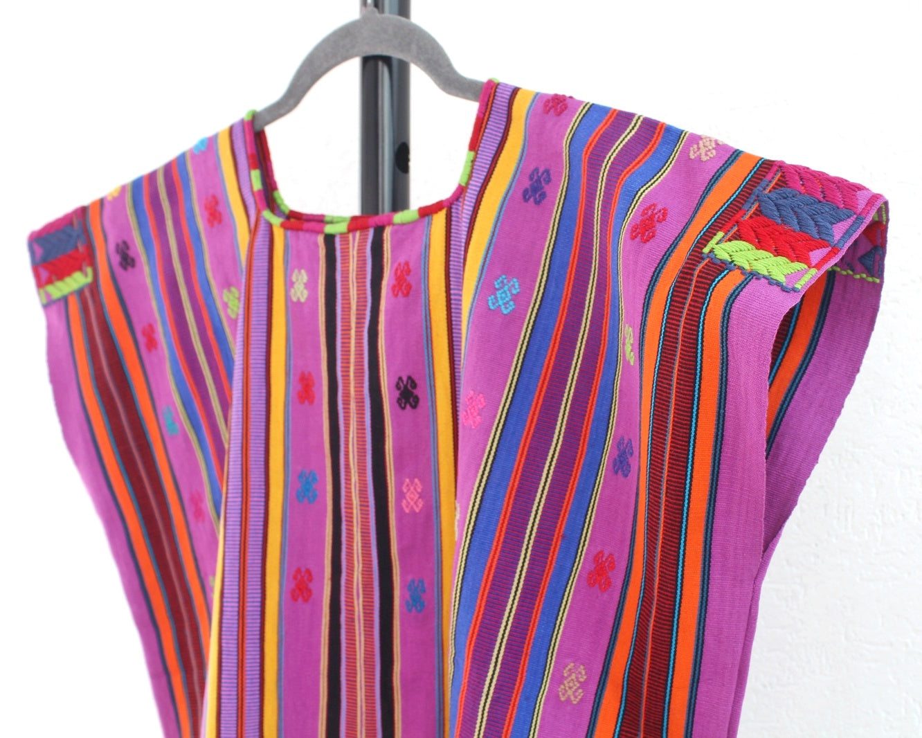 Huipil Corto Pantheló Lila Amarillo Rosa