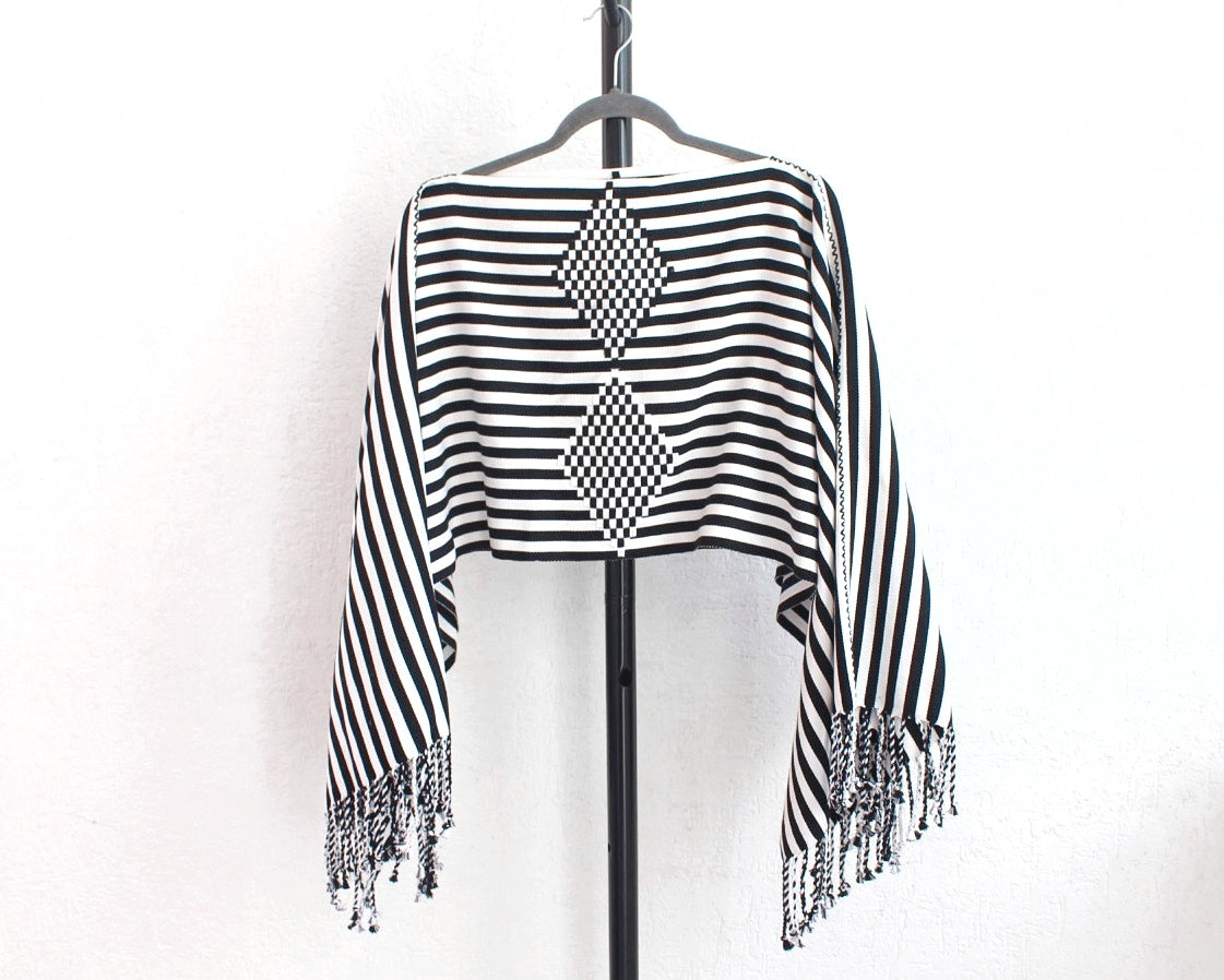 Jorongo Rombos Blanco Negro