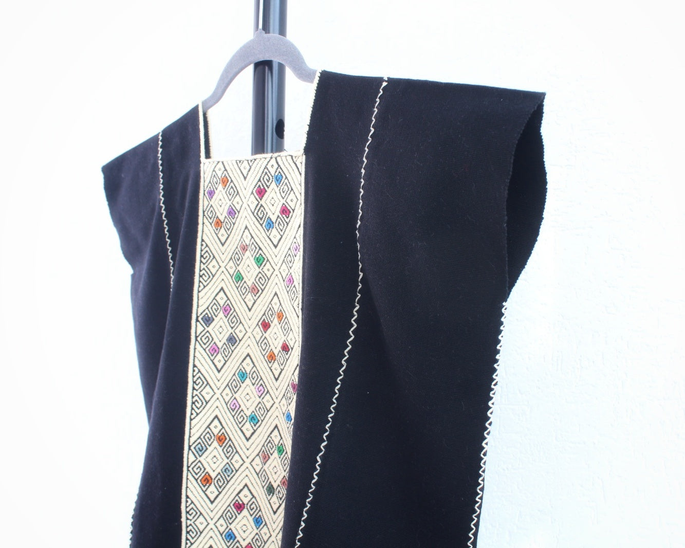 Huipil corto Laura Negro Beige