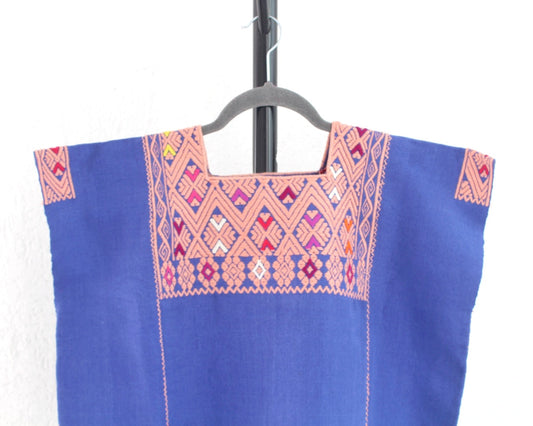 Huipil Corto Laura Azul Plumbago  Rosa