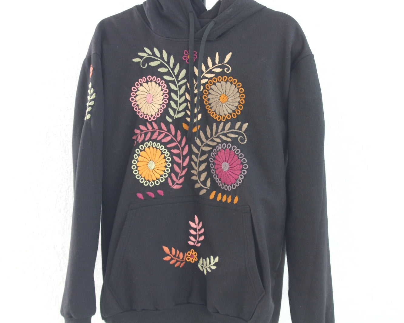 Sudadera L Rococo Negra Rosa