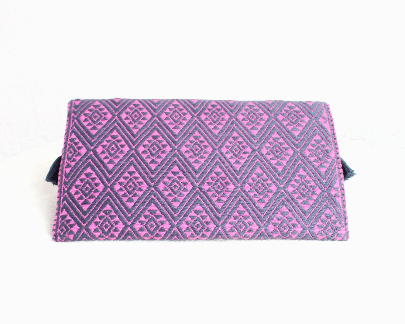 Clutch Artesanal Estrellas Diamante Lila Gris