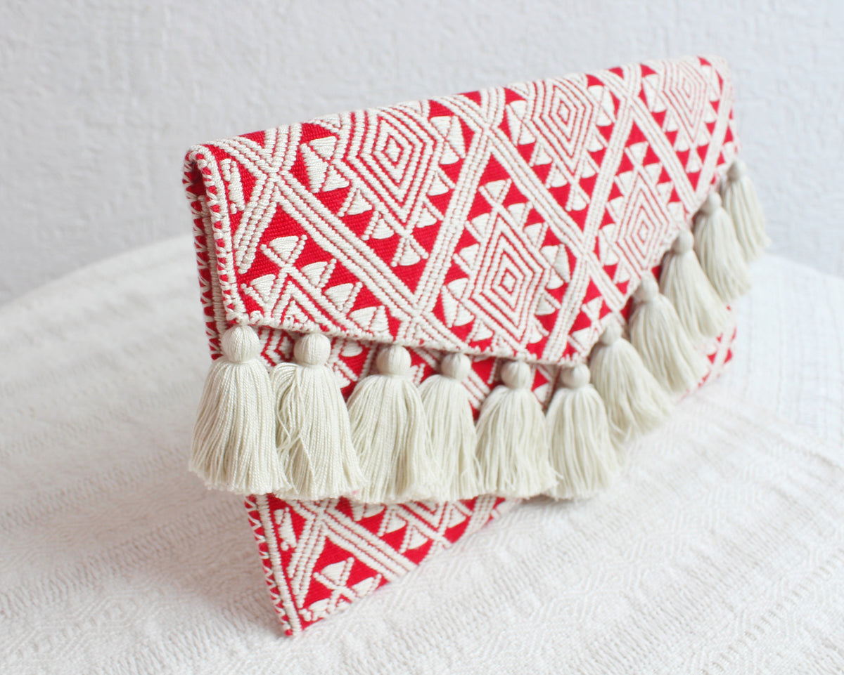 Clutch Artesanal Estrellas Diamante Rojo
