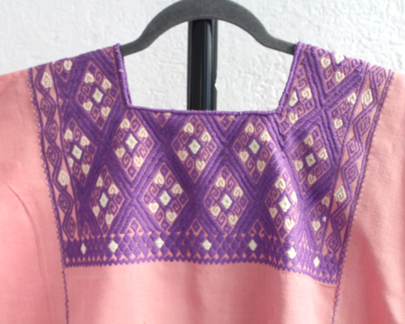 Huipil Corto Laura XL - 2XL Pejel Salmon Lila