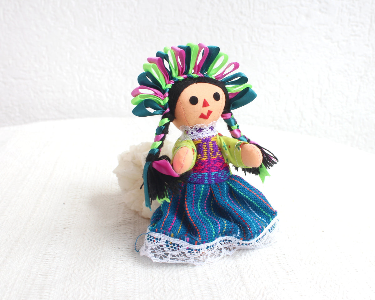 Muñeca Lelé Pequeña Esmeralda Verde Rosa