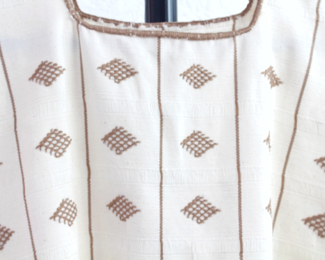 Top Rombos Beige Perla