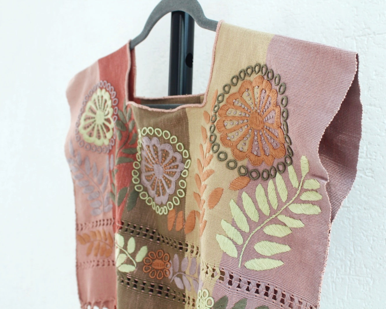 Crop Top Flores Rosa Café Beige