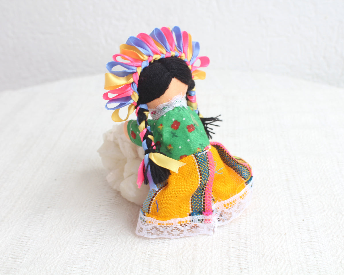 Muñeca Lelé Pequeña Lila Rosa Amarillo